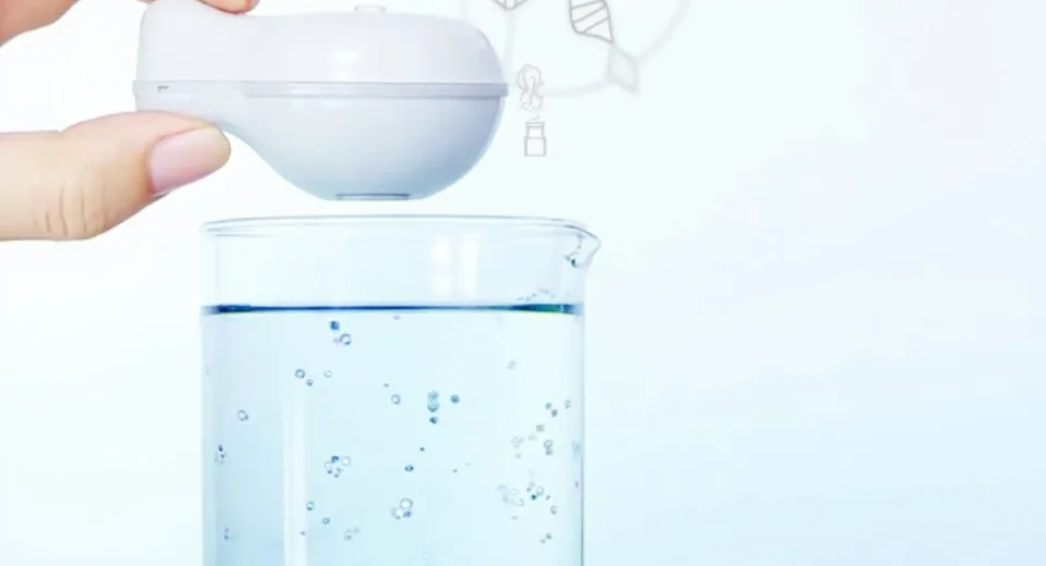 Revolutionary Easy Trick to Remove Microplastics from Water - Science Breakthrough